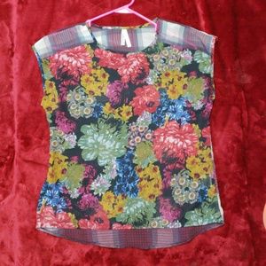 Live 4 Truth sz Sm top